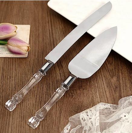 Modern Cake Serving Tools