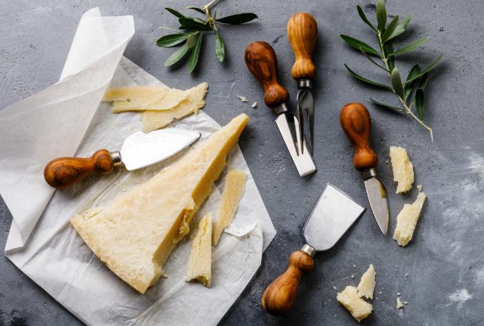 What Is The Most Important Cheese Knife in A Set?